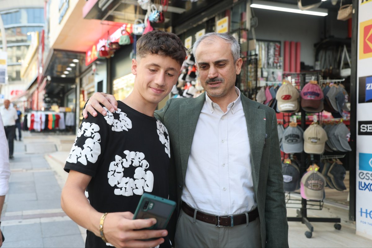  Başkan Çiftçi, güne esnaf ziyaretiyle başladı