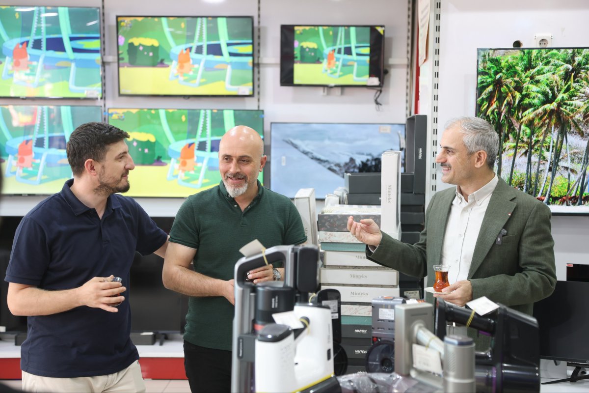  Başkan Çiftçi, güne esnaf ziyaretiyle başladı