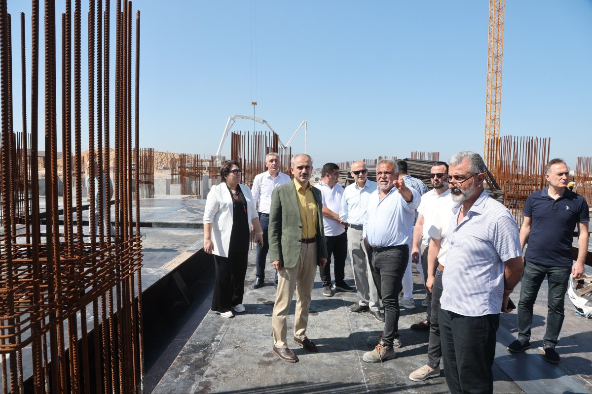 Çiftçi, Çayırova Devlet Hastanesi inşaatını inceledi