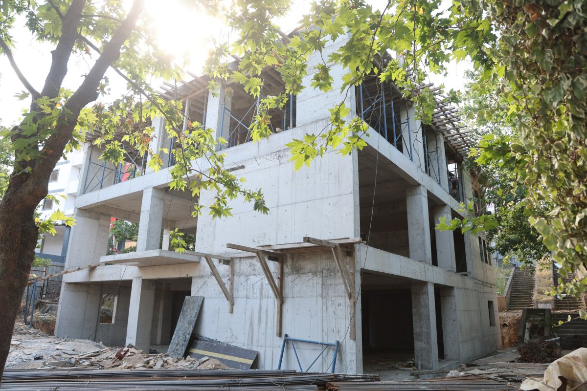  Özgürlük Mahallesi’nin yeni bilgi evi ve aile sağlığı merkezi yükseliyor