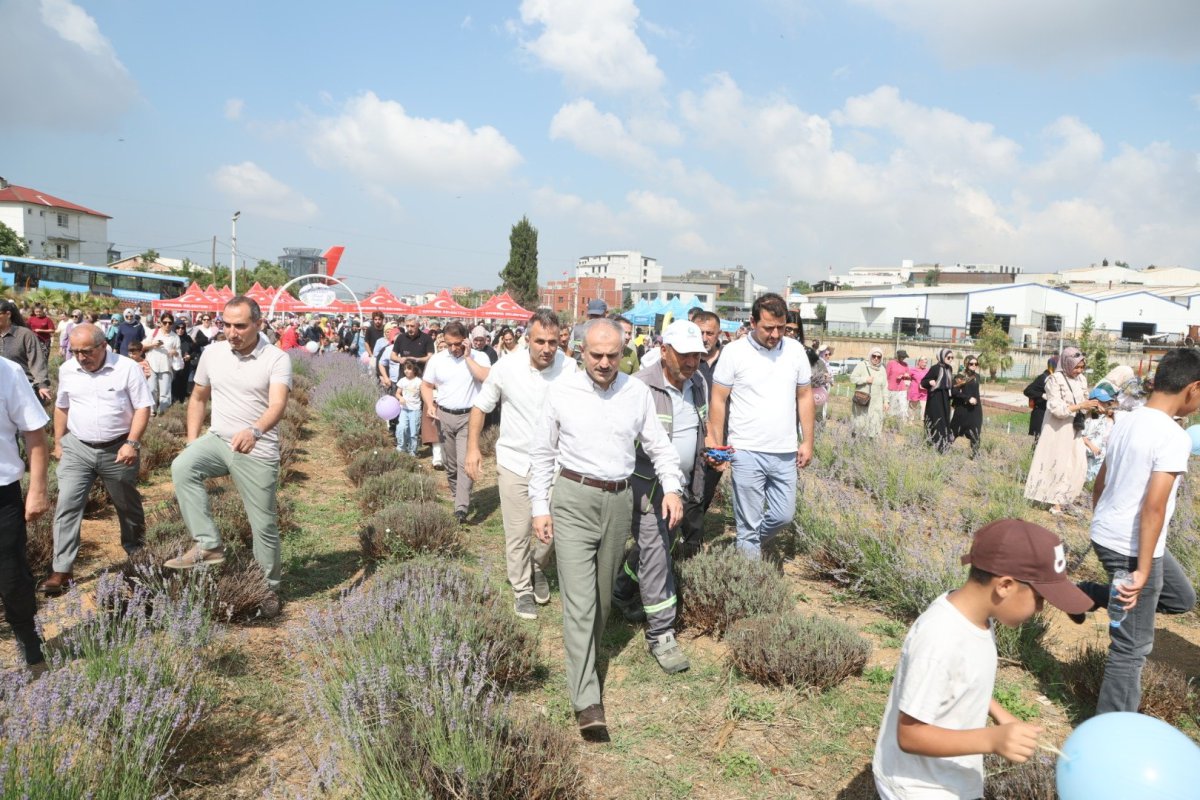 Çayırovalılar Lavanta Hasadı Şenliği’nde bir araya geldi