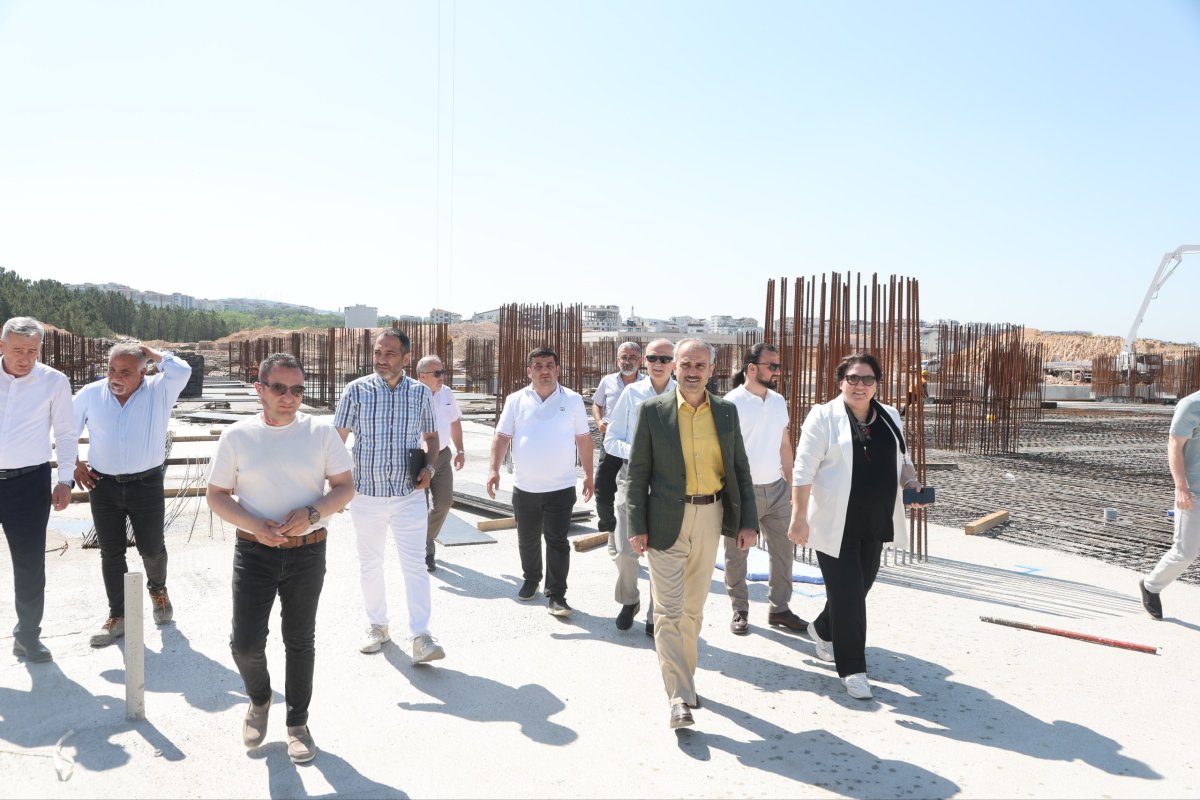 Çiftçi, Çayırova Devlet Hastanesi inşaatını inceledi