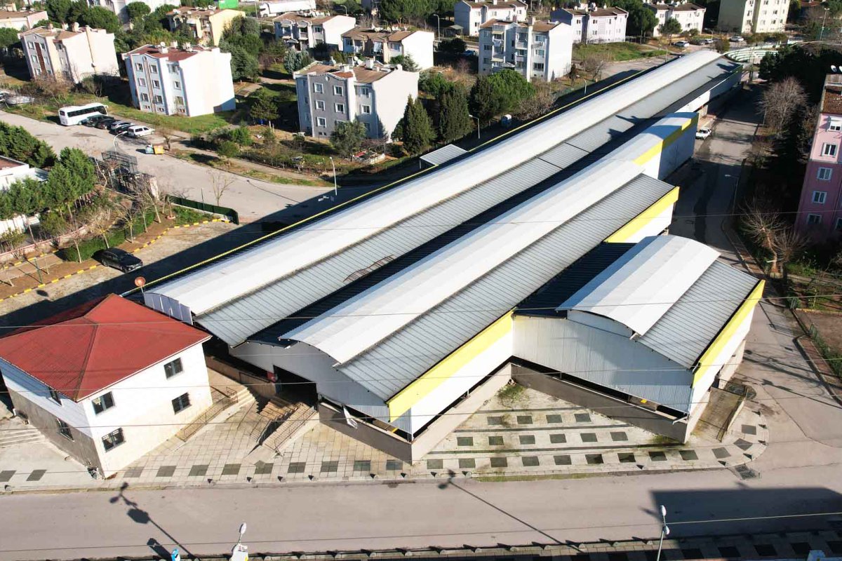 Cumhuriyet Mahallesi Kapalı Pazar