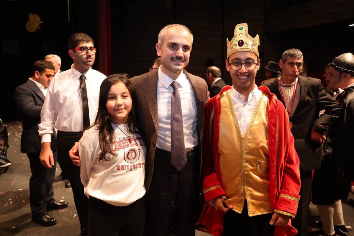 Çayırovalı özel bireylerin hünerleri ayakta alkışlandı