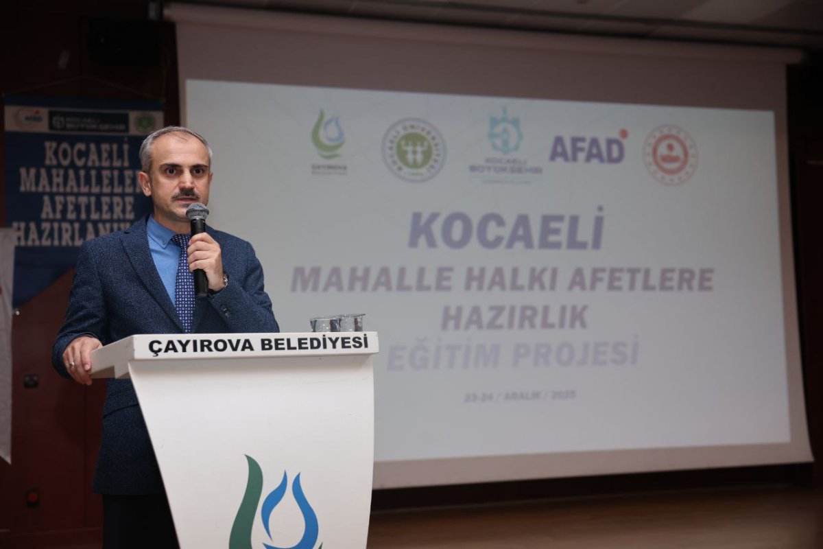  Çayırova’da ‘Mahalle Halkı Afetlere Hazırlık Eğitimi’ programı başladı