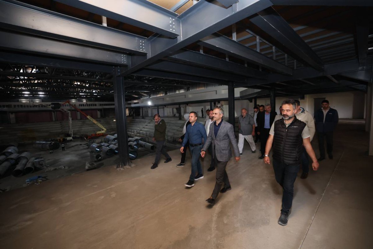 Çiftçi, “Kapalı spor salonunda adım adım sona yaklaşıyoruz”