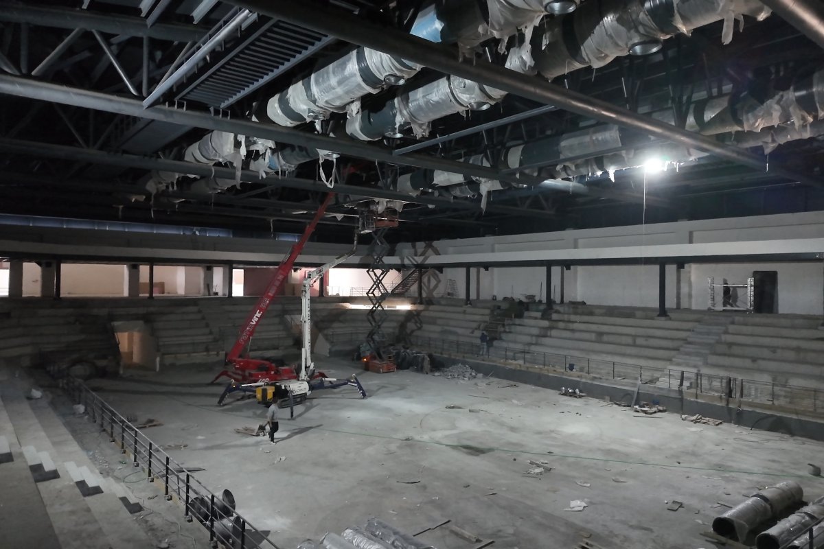 Kapalı Spor Salonu ve Sporcu Fabrikası’nda çalışmalar son sürat