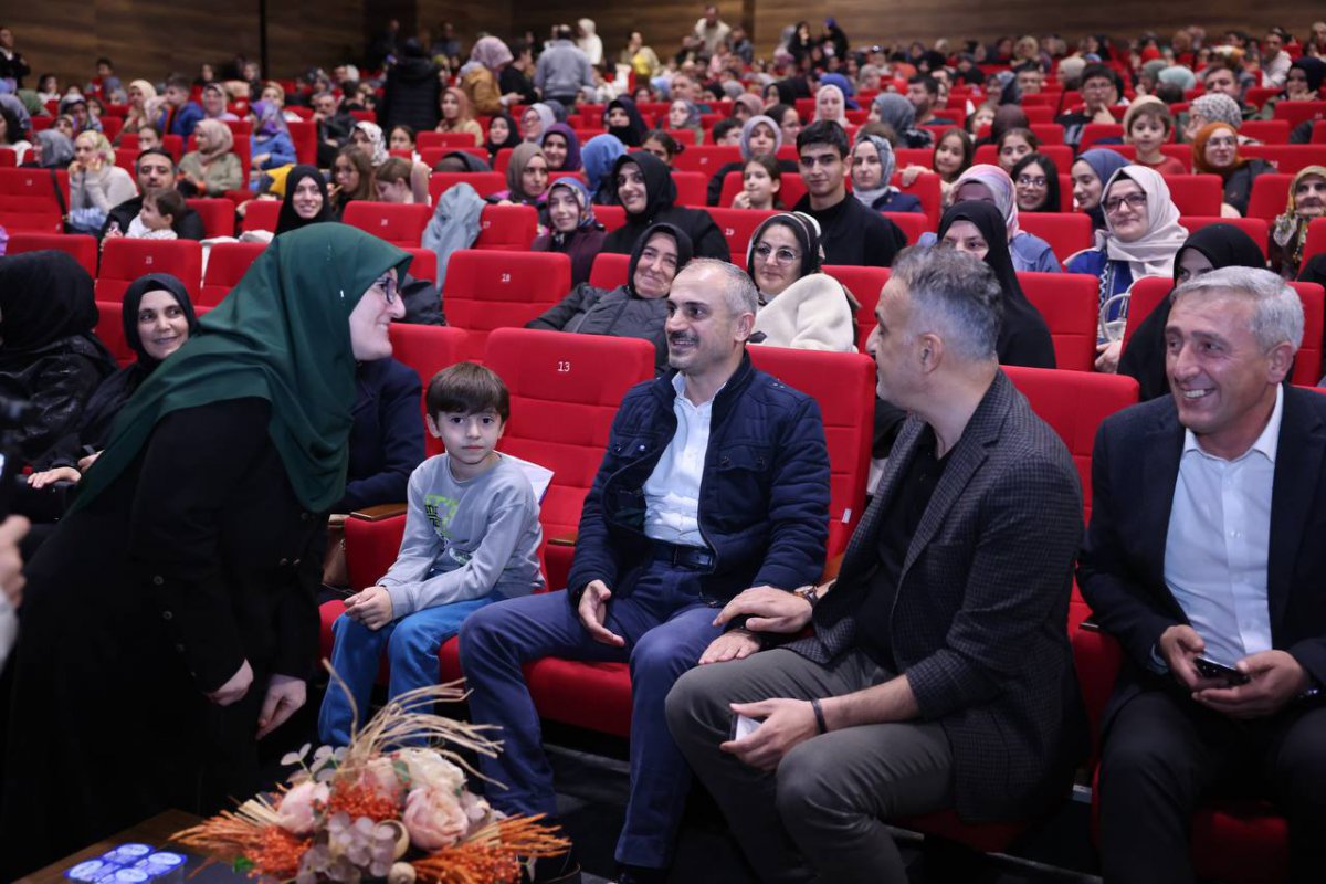 Bekir Develi, Çayırovalı sevenleriyle bir araya geldi