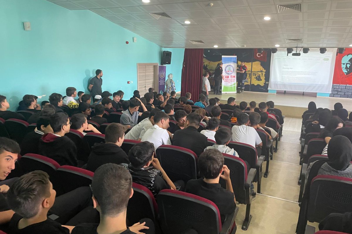 ÇAK-TİM, 900 öğrenciye afet farkındalık eğitimi