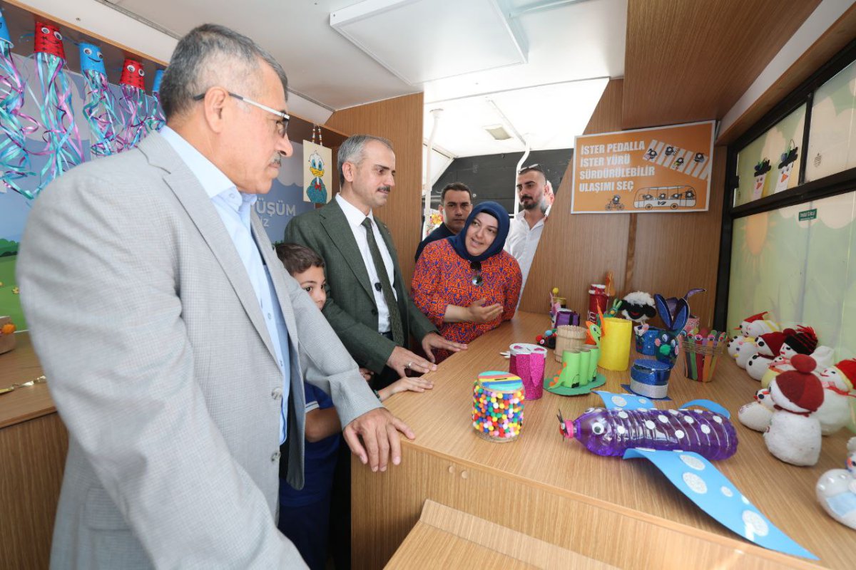 Çayırovalı minikler, geri dönüşümü eğlenerek öğrendi