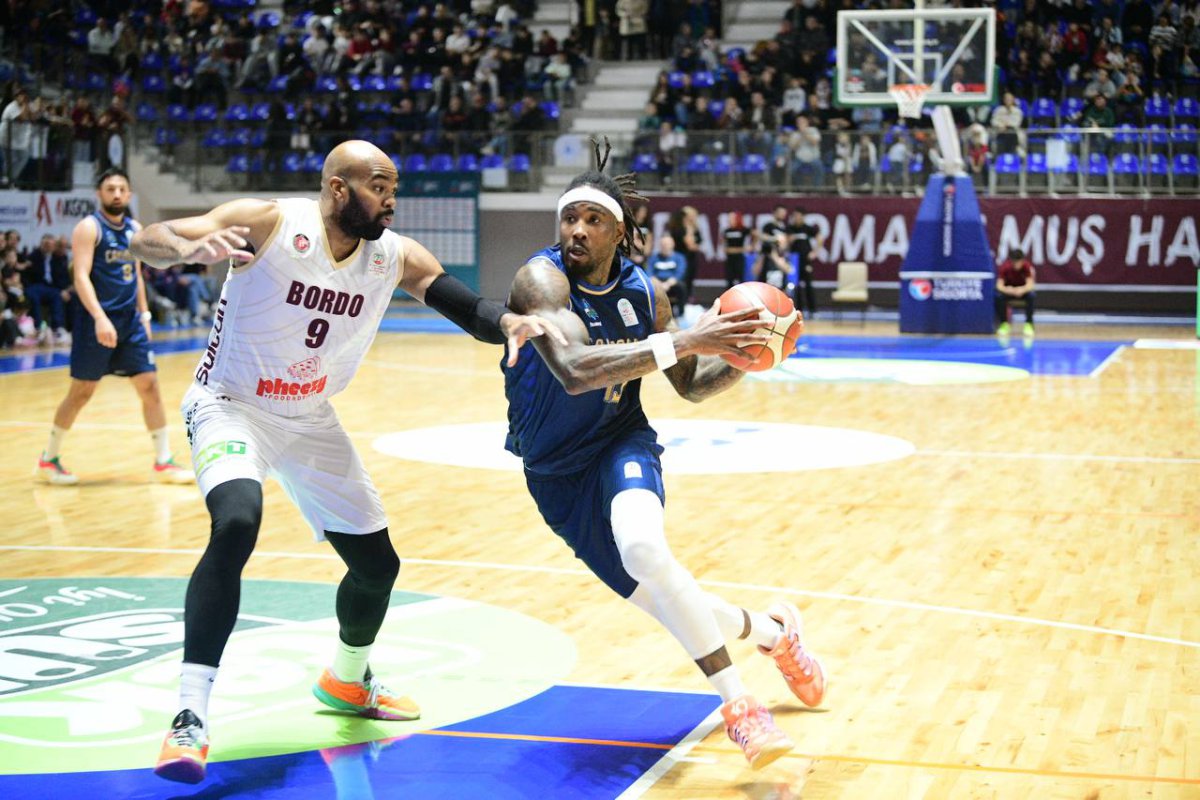 Çayırova Belediyesi, altıncı maçından da galibiyetle ayrıldı