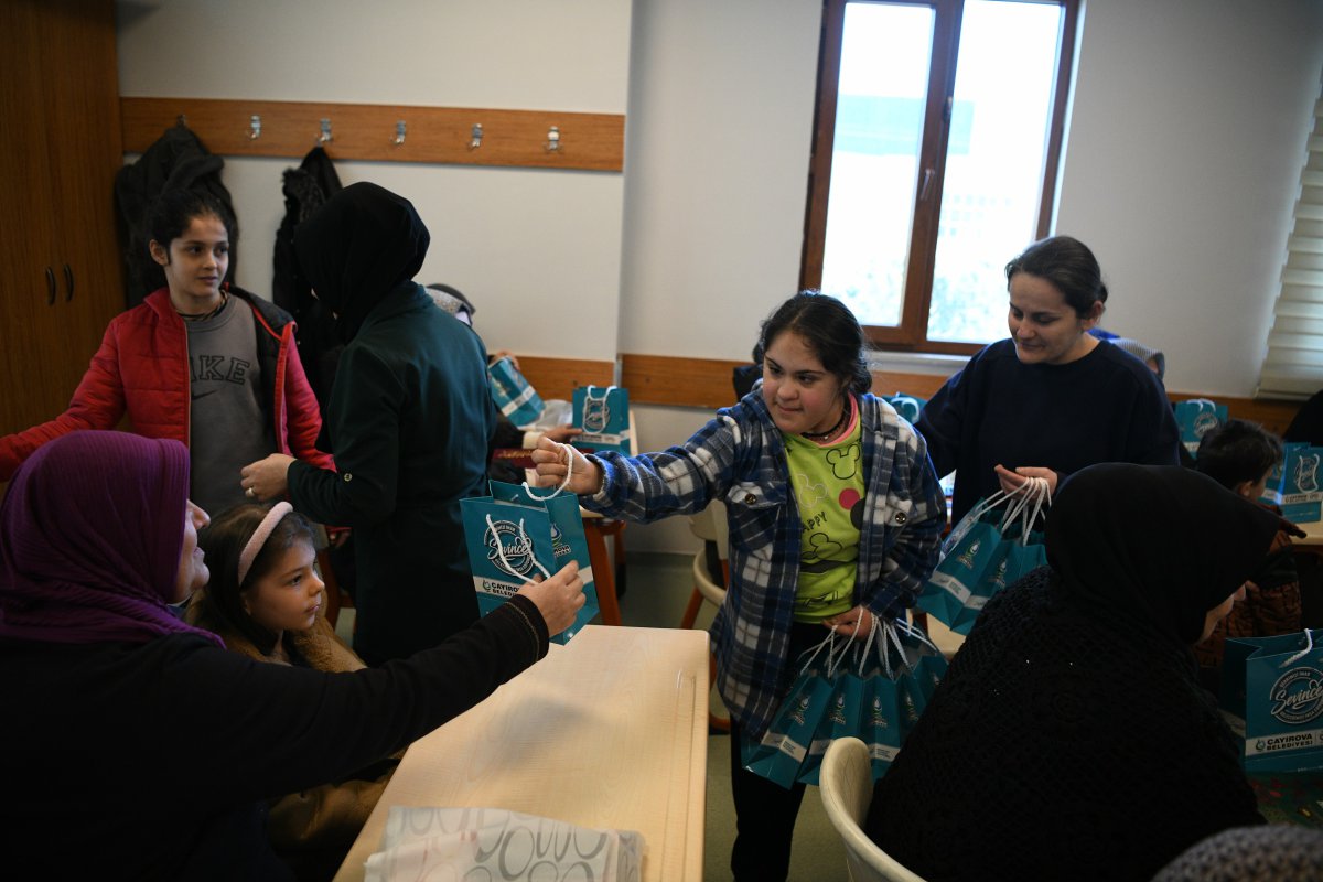 Özel bireylerden, en özel 8 Mart hediyesi