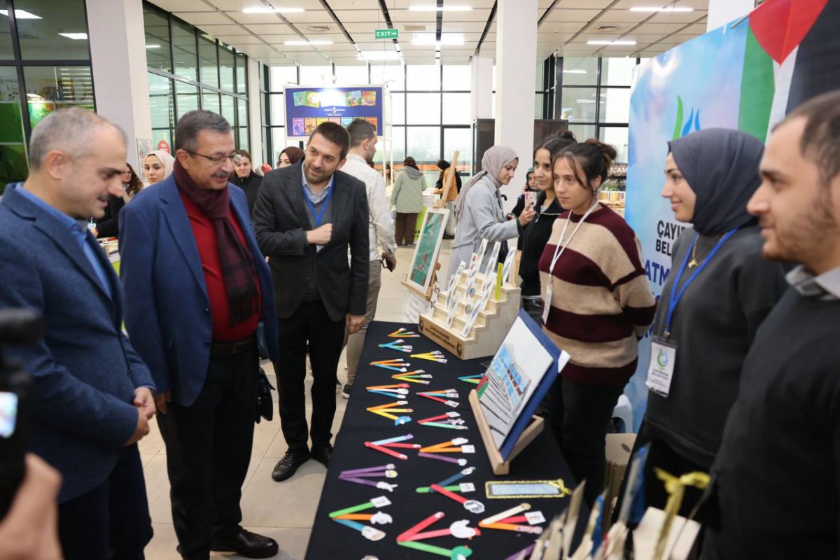 İnanç, Çayırova’da hayata şiirden bakmayı anlattı