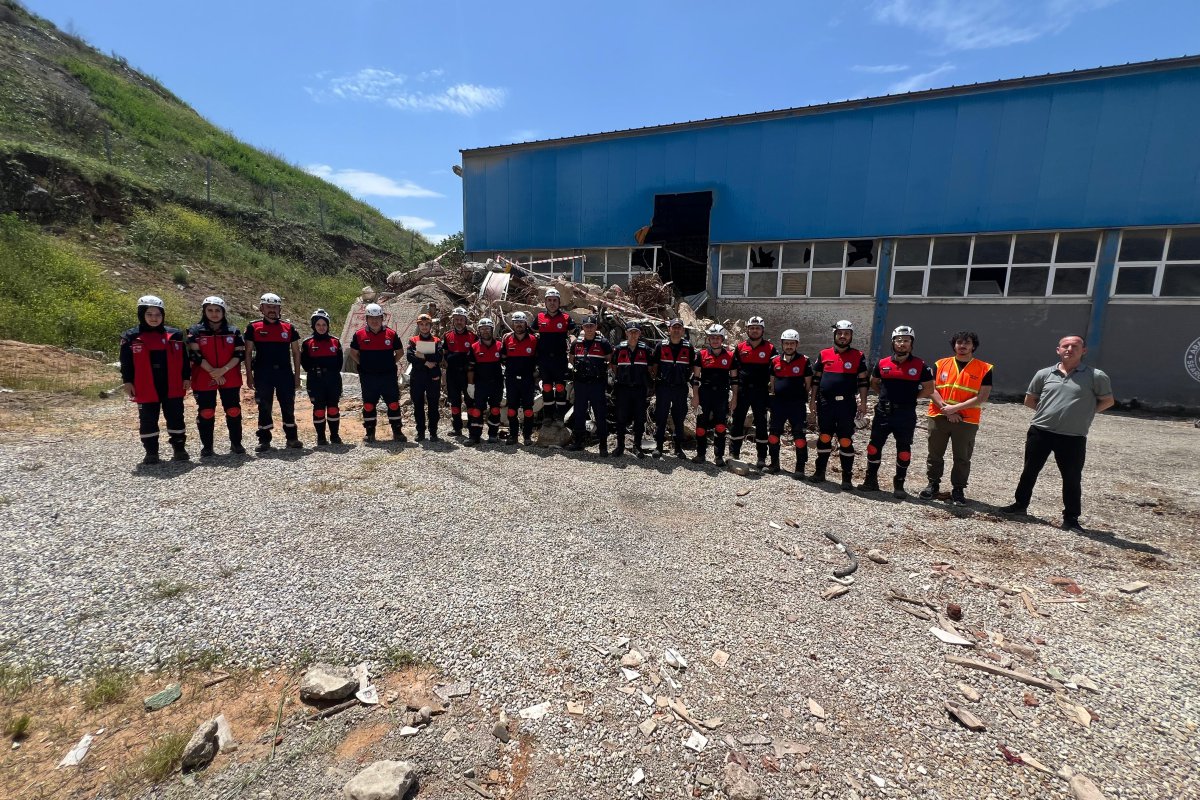 ÇAK-TİM’den başarılı deprem tatbikatı