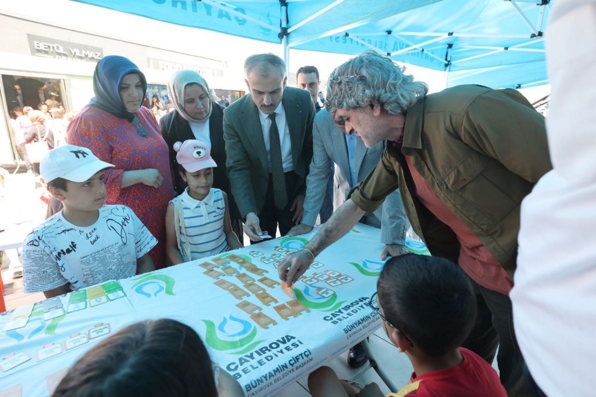 Çayırovalı minikler, geri dönüşümü eğlenerek öğrendi