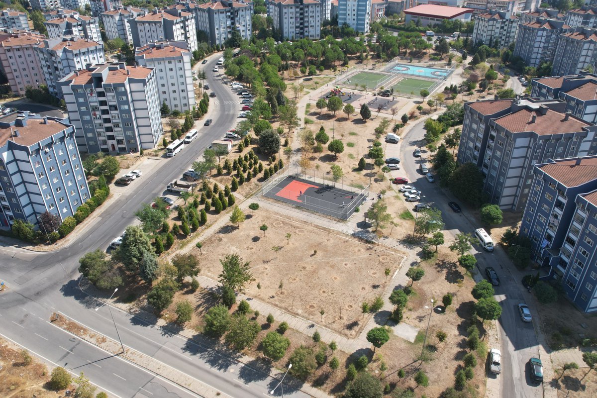 Gençlik Parkı’nın spor sahaları yenileniyor