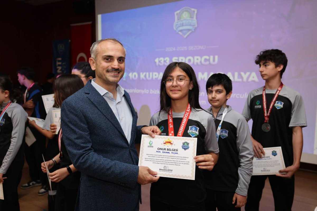 Çiftçi, “Sporcularımızın başarısı,  Çayırova'mızın ortak gururudur”