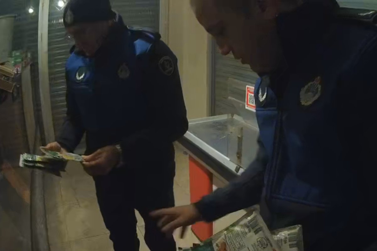 Çayırova Zabıtası, halk sağlığını hiçe sayan işletmeyi mühürledi