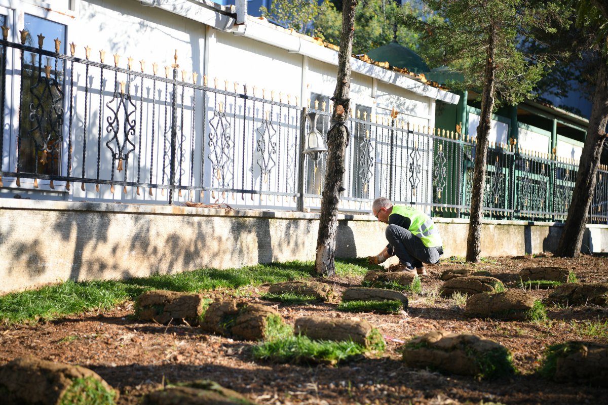 Çayırova’nın yeşil alanları yenileniyor