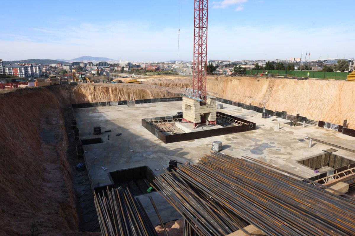 Çiftçi, spor lisesi inşaatını inceledi