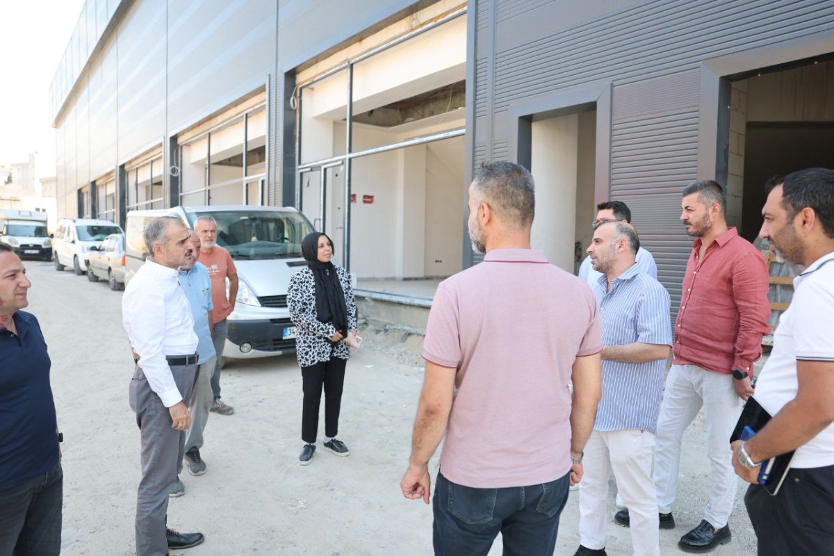 Çiftçi, spor salonu ve sporcu fabrikasındaki çalışmaları inceledi