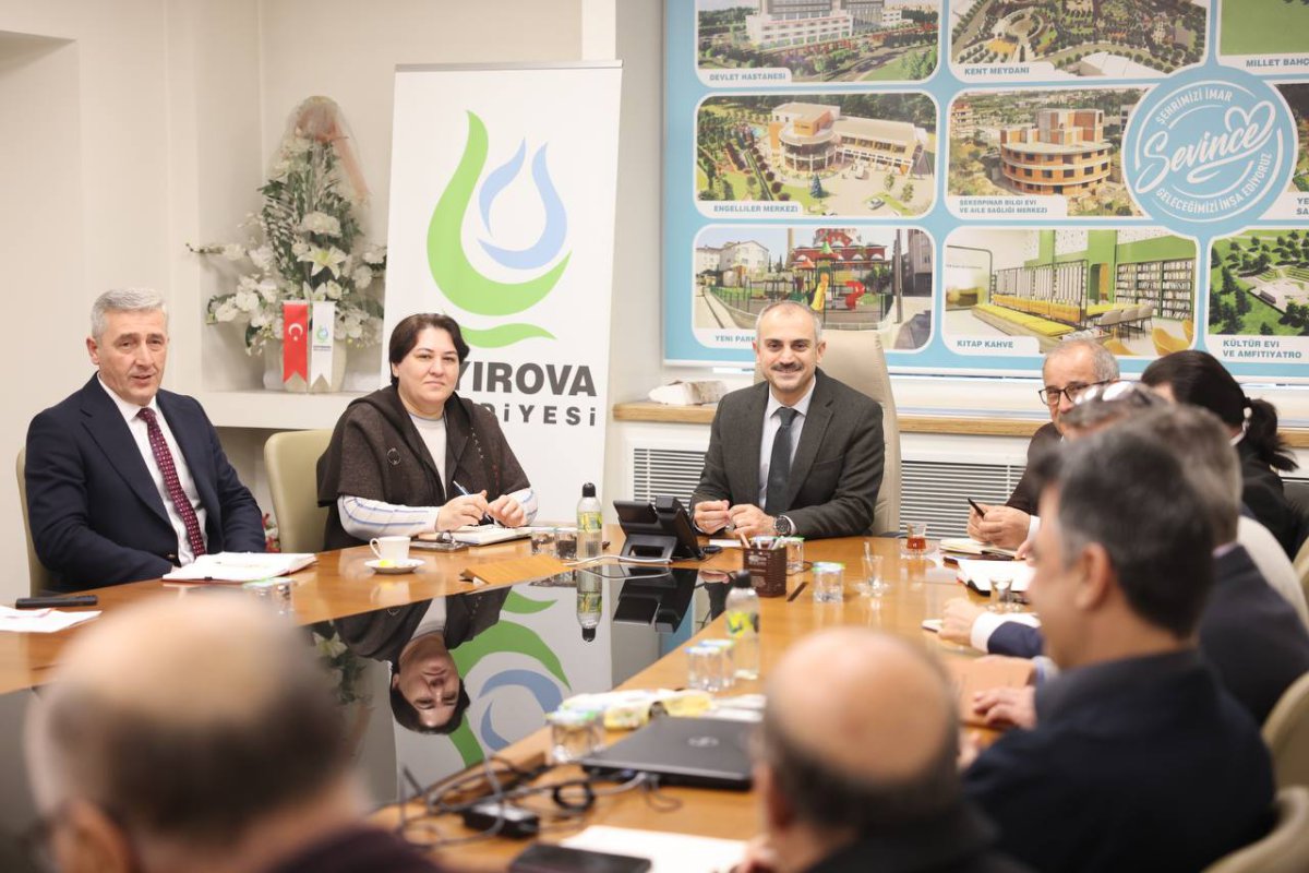 Çiftçi, birim müdürleriyle toplantı gerçekleştirdi