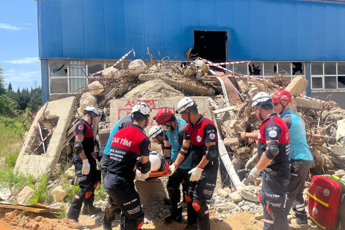 ÇAK-TİM’den başarılı deprem tatbikatı