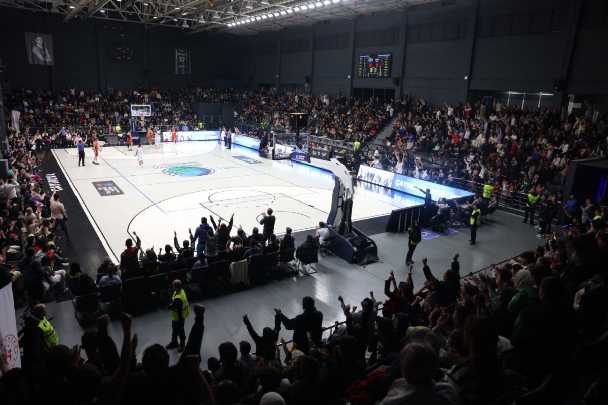 Çayırova Belediyesi, yarı finale yükseldi