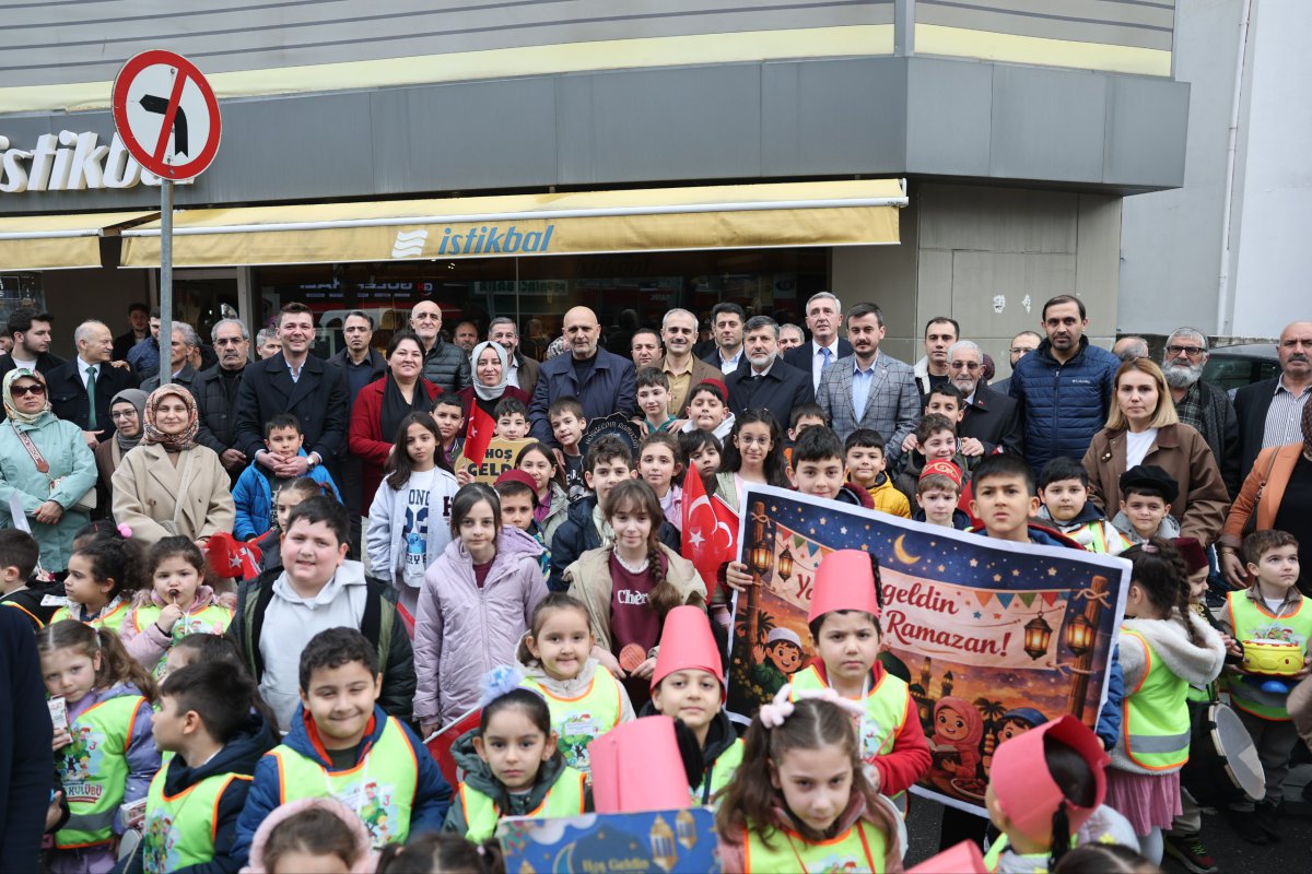 Çayırova’da Ramazan coşkuyla karşılandı