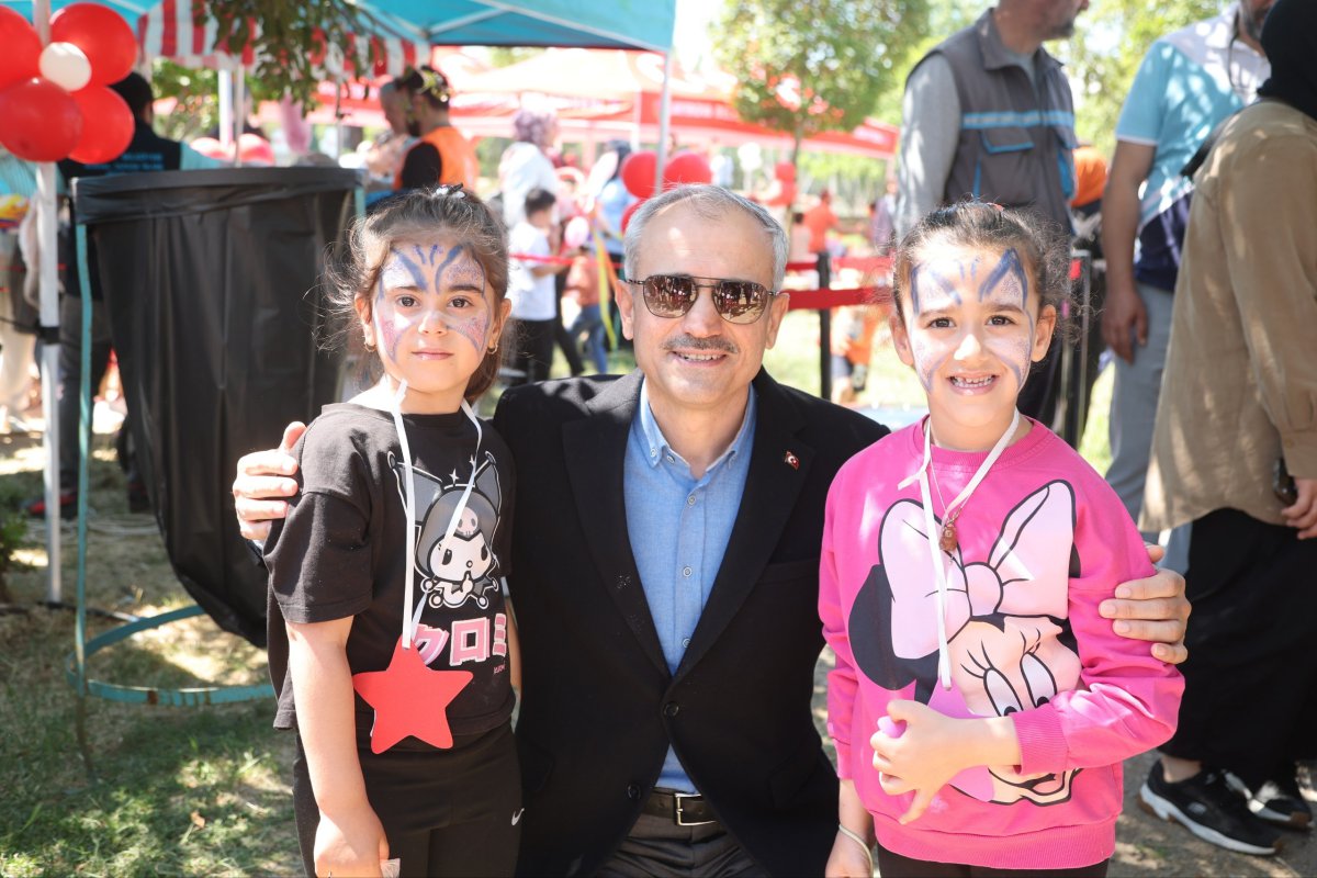 Çayırova’da Geleneksel Çocuk Oyunları Şenliği neşesi