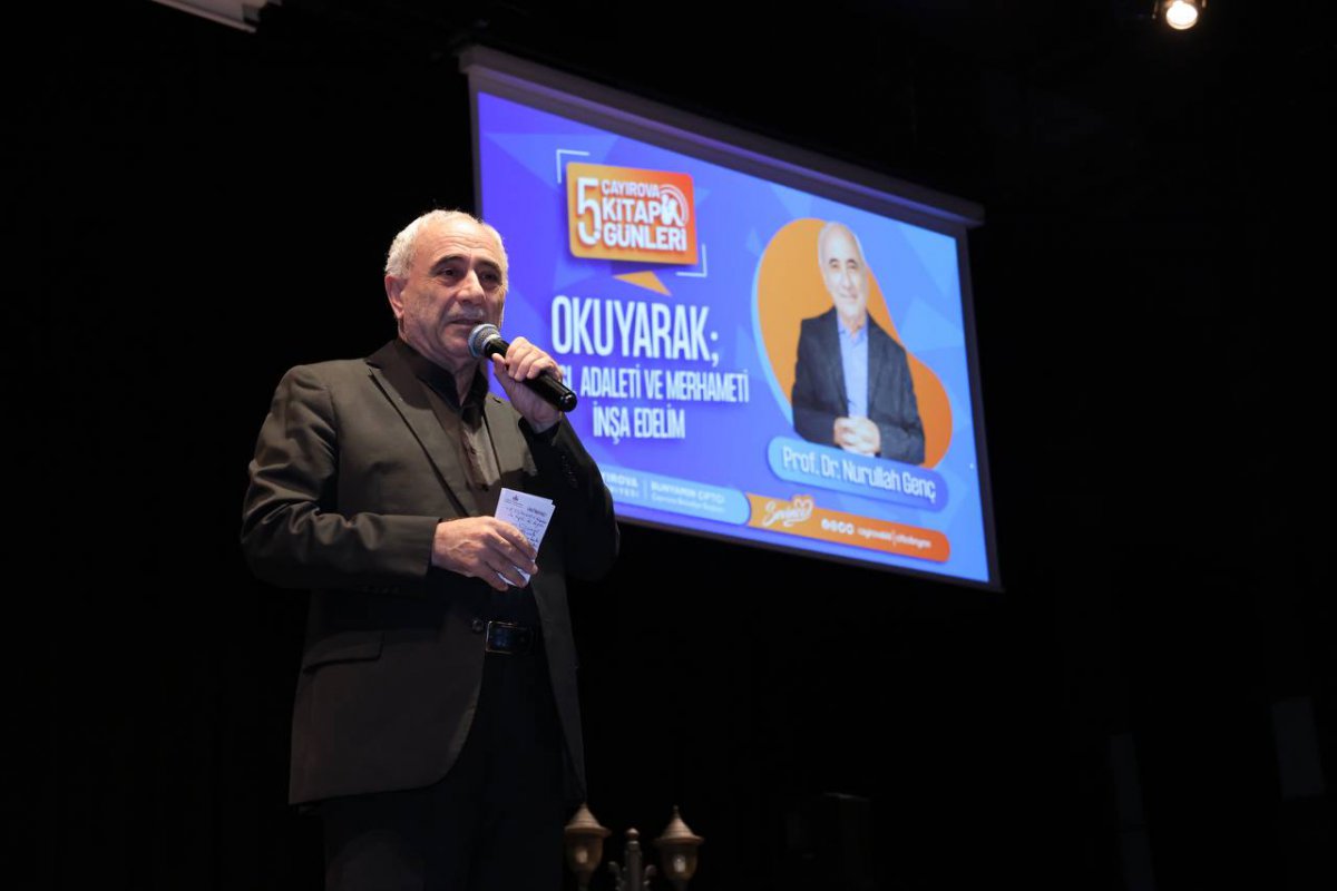 Nurullah Genç, “Güzel ve doğru kelimenin peşine düşün”