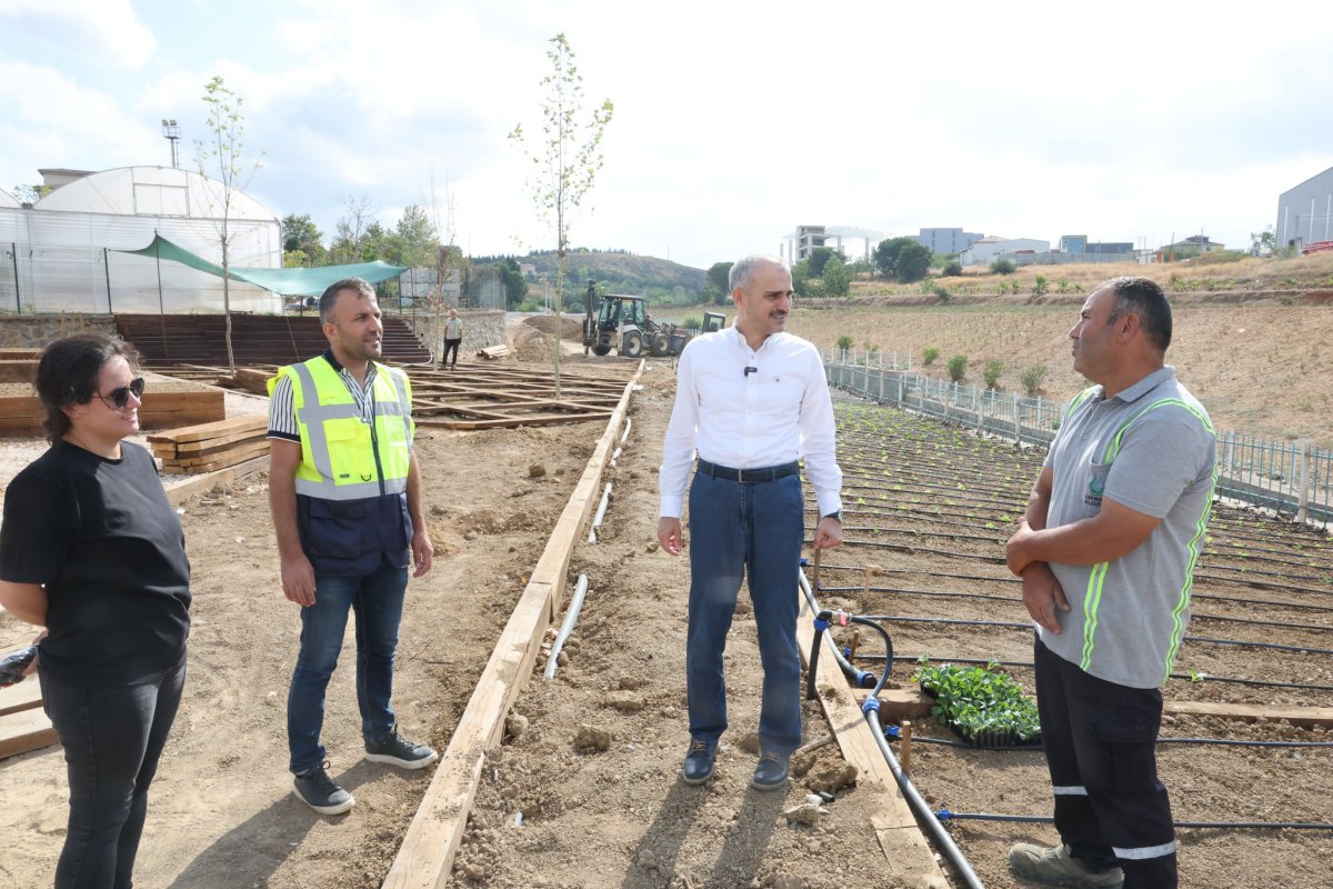 Başkan Çiftçi, Bahçem Çayırova projesini inceledi