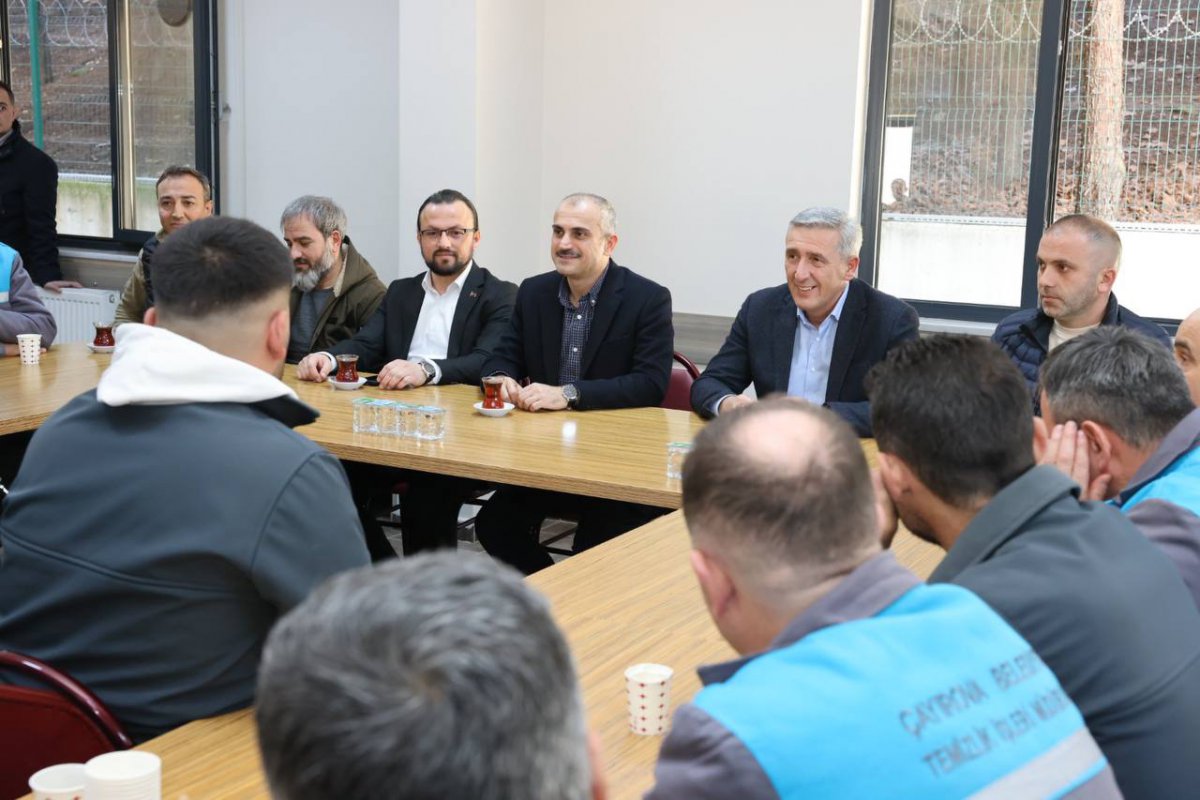 Çiftçi, “Emeğiniz, şehrimizi daha güzel ve temiz kılıyor”