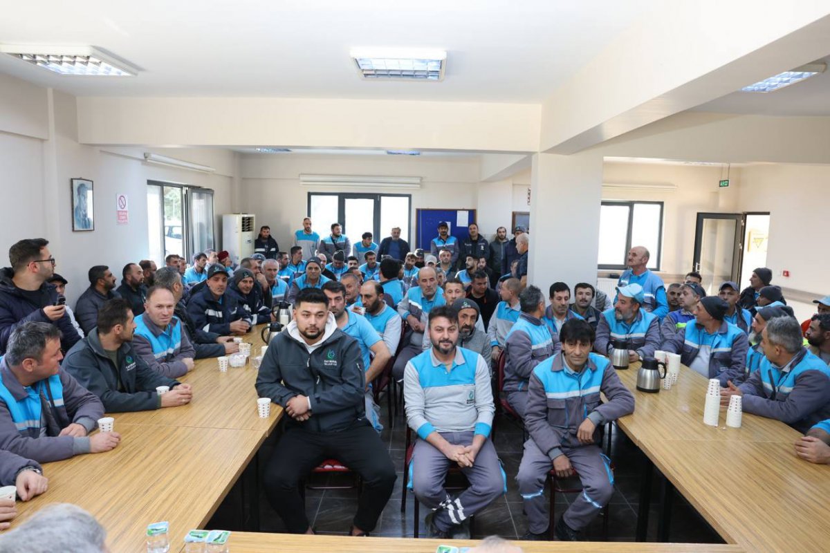 Çiftçi, “Emeğiniz, şehrimizi daha güzel ve temiz kılıyor”