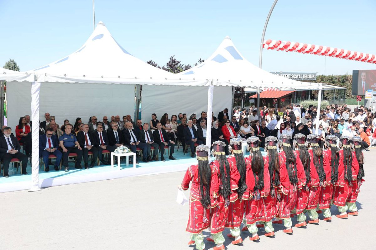 Çayırova’da 19 Mayıs dolu dolu geçti