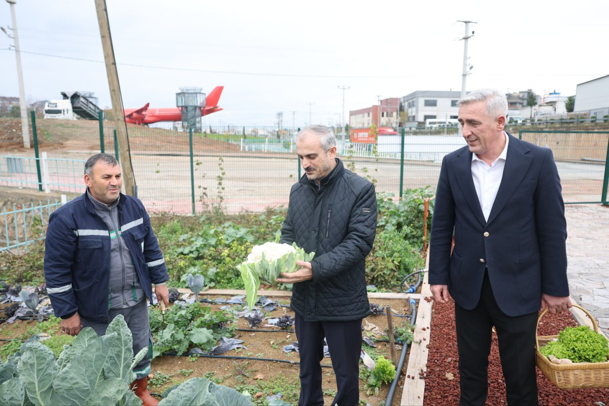  Bahçem Çayırova'da 'Toprak ve Sanat' atölyesi etkinliği gerçekleştirildi