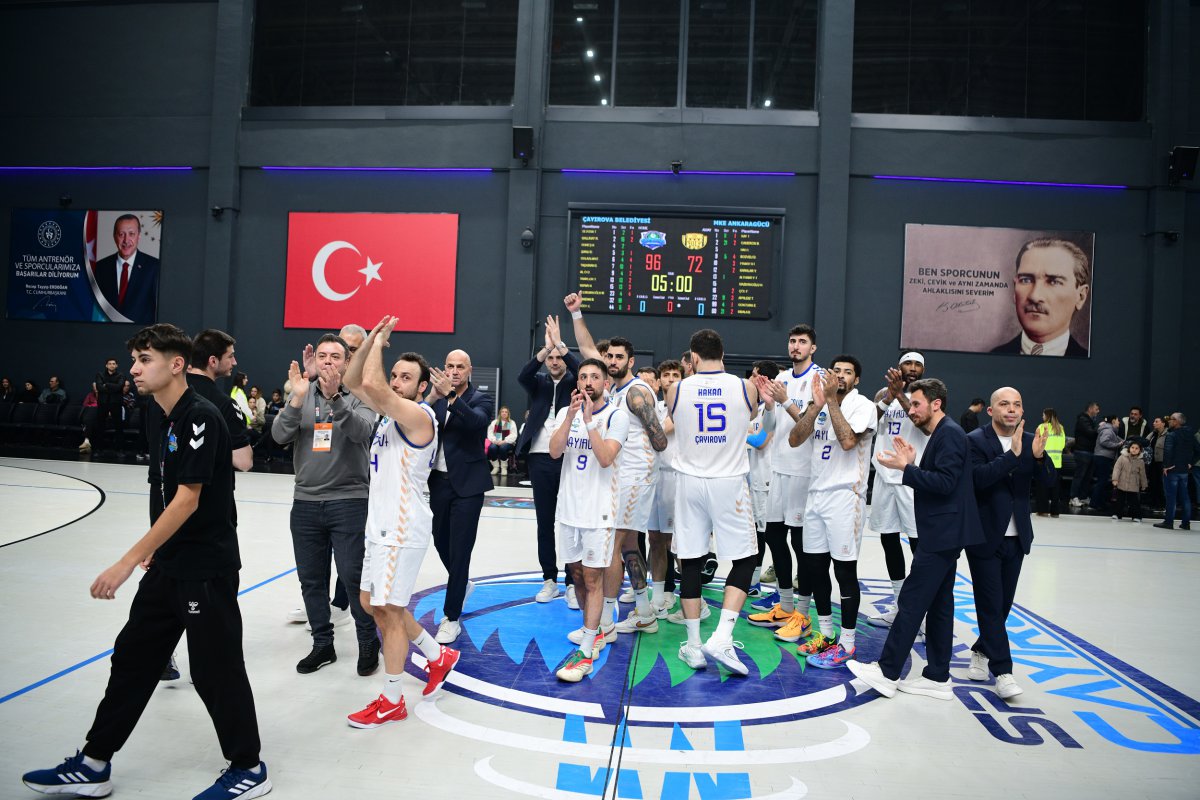 Çayırova Belediyesi, sezonun ilk yarısını galibiyetle kapattı