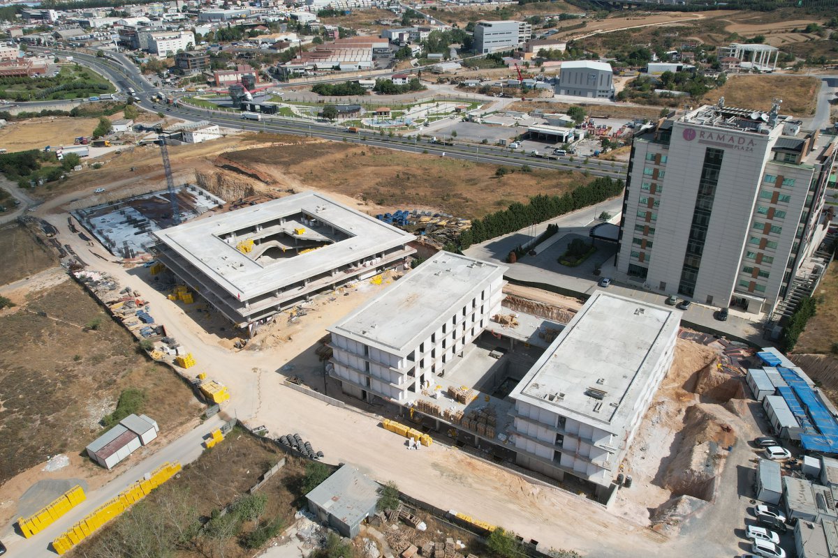  Spor Lisesi’nde çalışmalar devam ediyor   