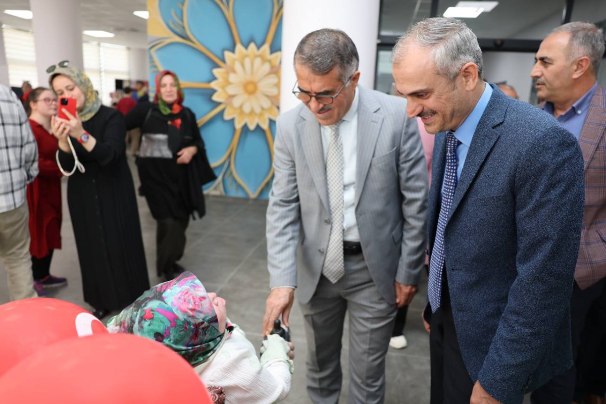 Özel bireylerden, Çayırova’da en özel program