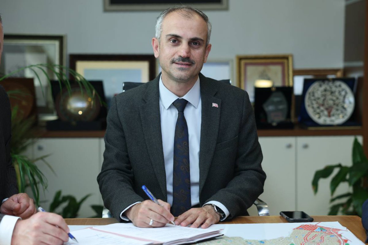 Çayırova Belediyesi’nde toplu iş sözleşmesi imzalandı