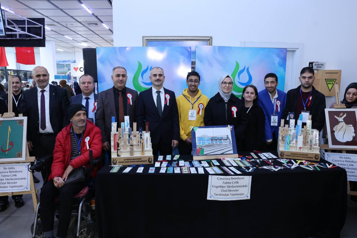 Çayırovalı özel bireylerden kitap günlerine özel çalışma