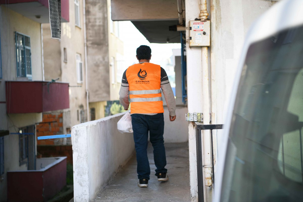 26 bin kap sıcak yemek, hanelere ulaştırıldı