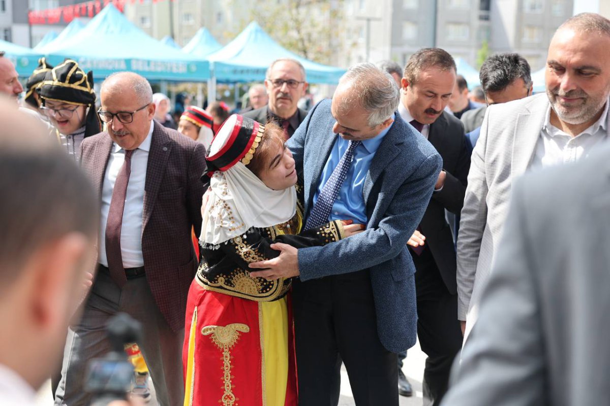 Özel bireylerden, Çayırova’da en özel program