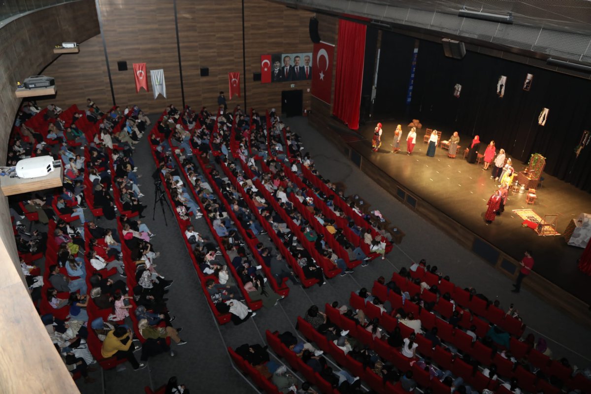 Küçük Köy’ün Büyük Kadınları’na büyük alkış