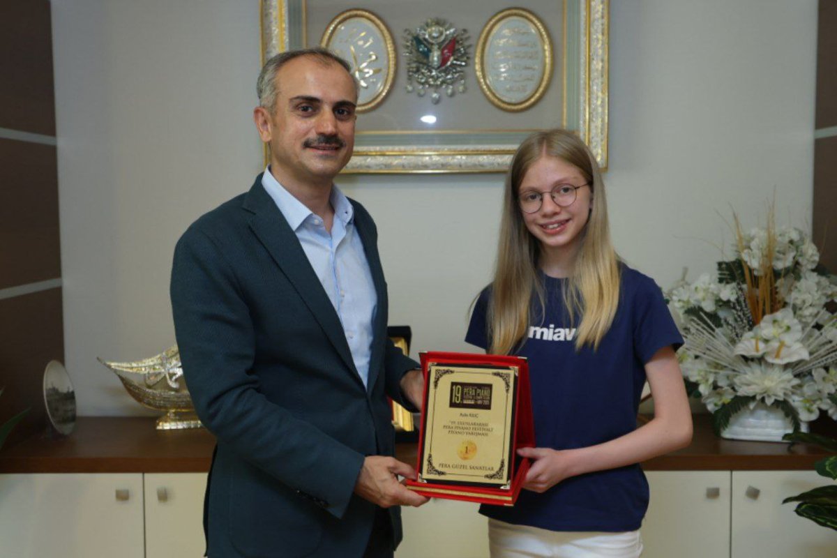 Çiftçi, geleceğin büyük piyanistini ağırladı