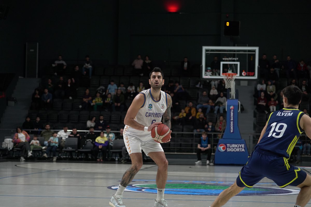 Çayırova Belediyesi, Fenerbahçe Koleji’ni mağlup etti