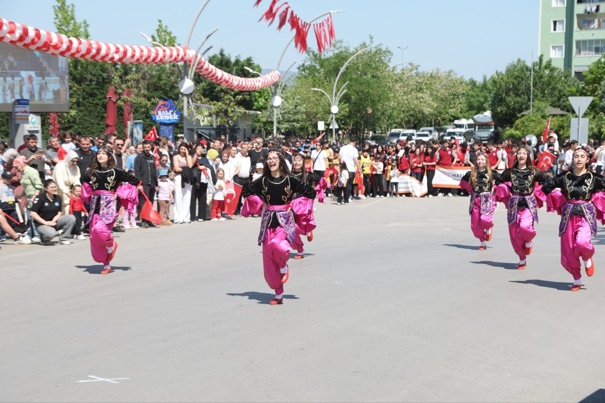 Çayırova’da 19 Mayıs coşkusu