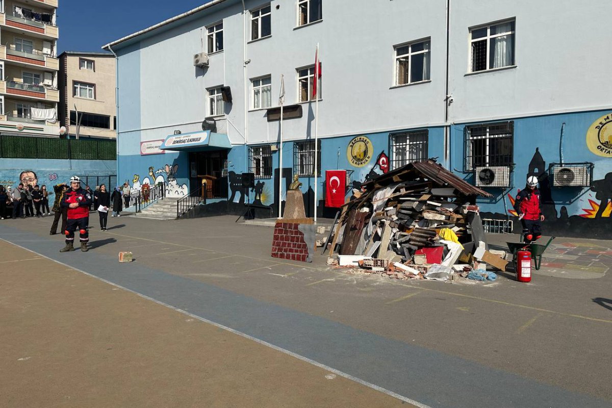 ÇAK-TİM, Sivil Savunma Günü’nde tatbikat gerçekleştirdi