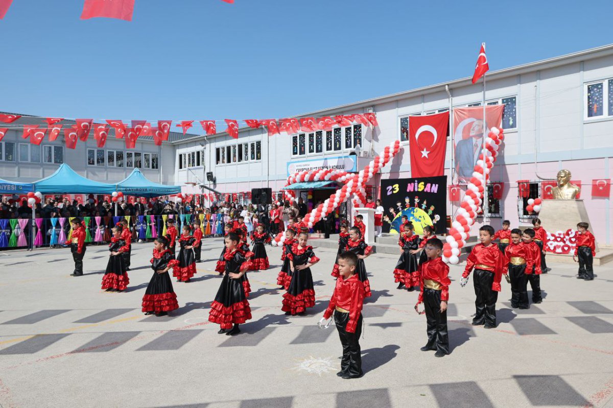 Çayırova’da 23 Nisan coşkusu