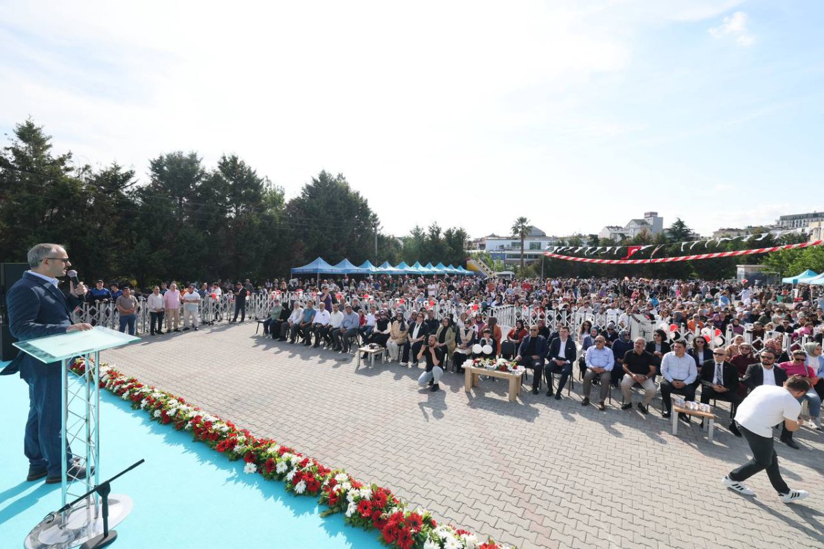Çocuk kulüplerine muhteşem kapanış programı